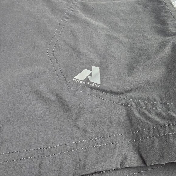 Eddie Bauer Shorts Mens 38 Gray First Ascent Cargo Hiking Nylon Stretch 12" Ins - Picture 2 of 8